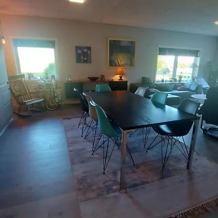 Kastanjegaarden Lägenhet Ansager